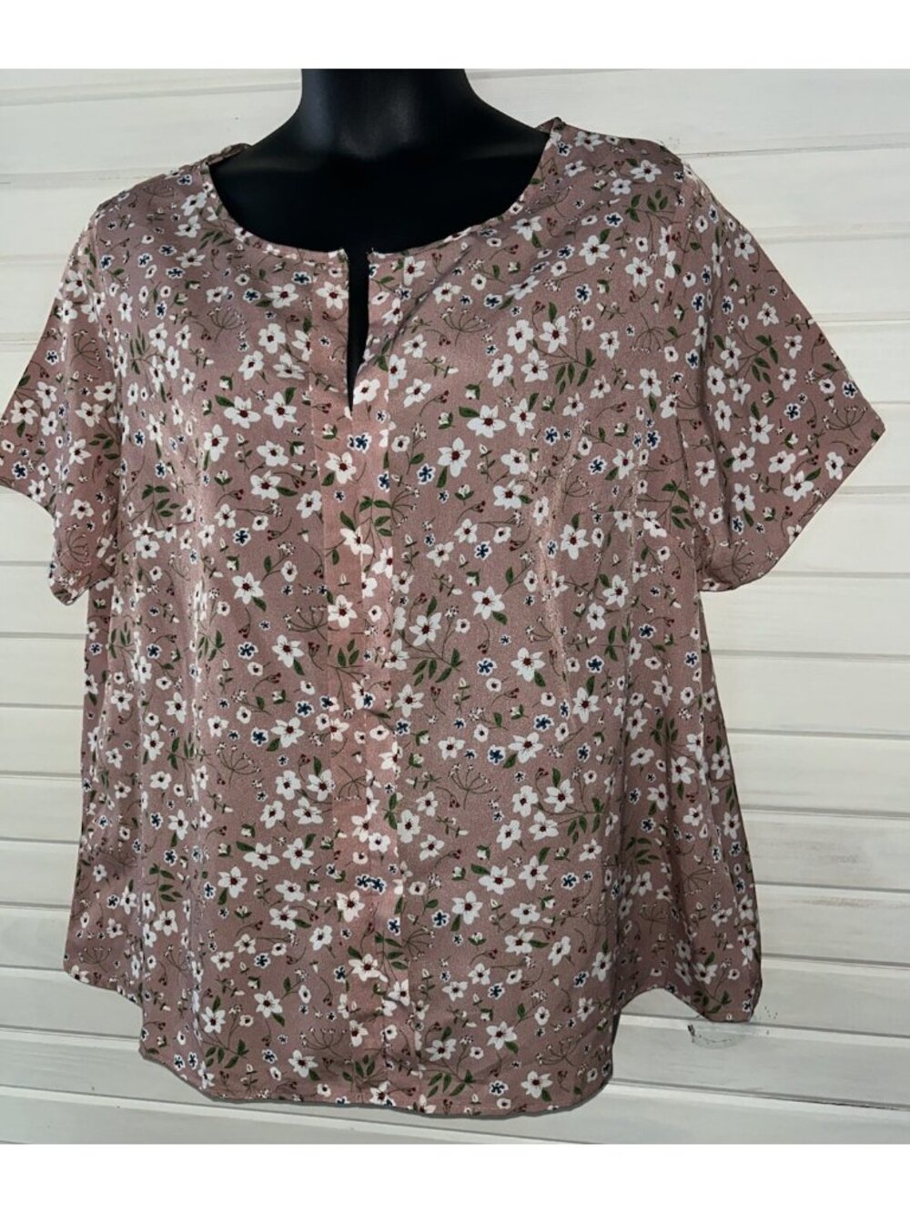NWT Emery Rose Sz 4XL PLUS Blouse Pink White Green Floral Cap Sleeve Split Neck